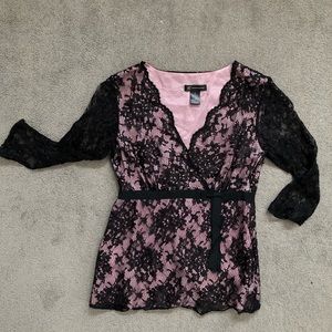 [International Concepts] Mauve, black lace blouse